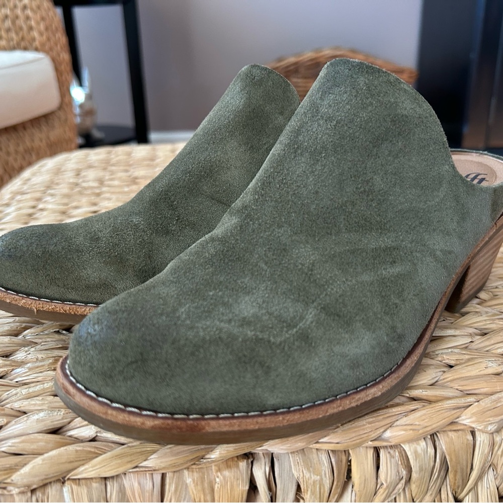 Sofft Olive Green Suede Mules